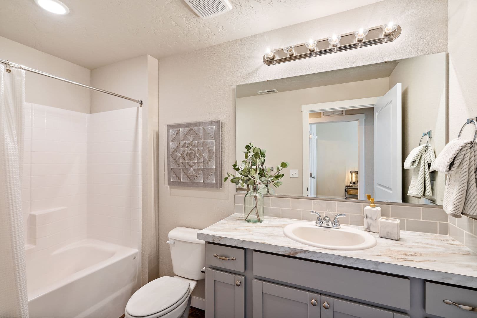 Caldwell Apartment: 10938 Zuma Ln