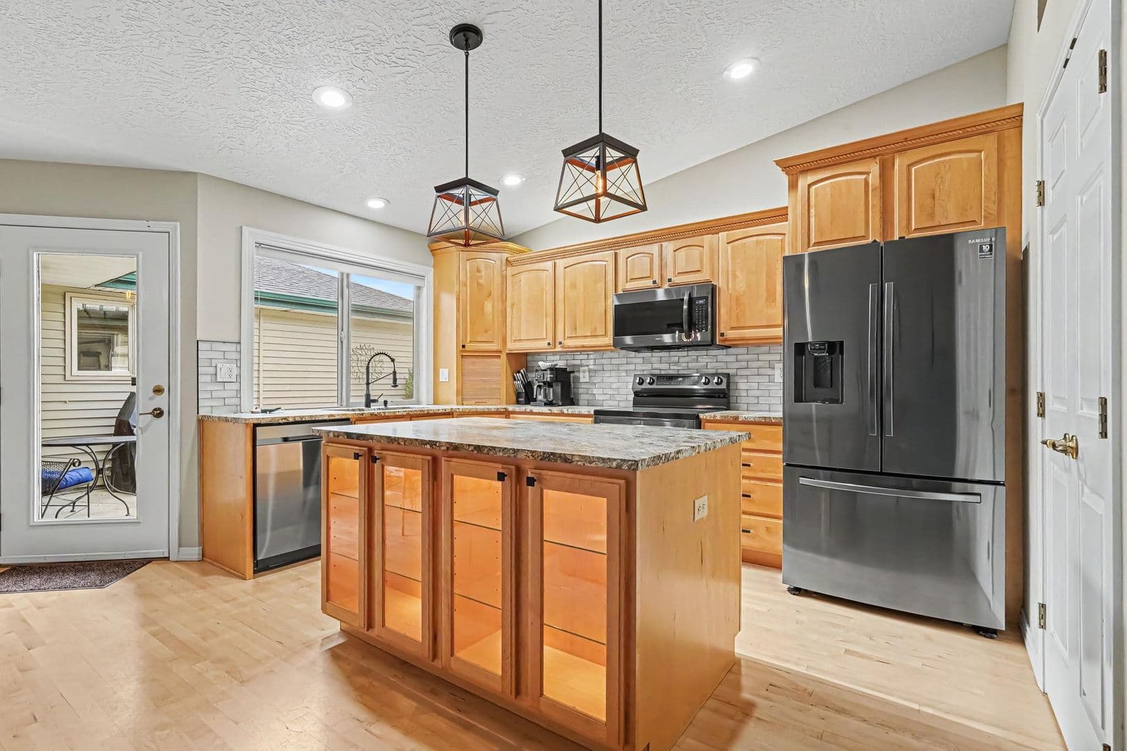 Garden City House: 4023 N Bayou Ln
