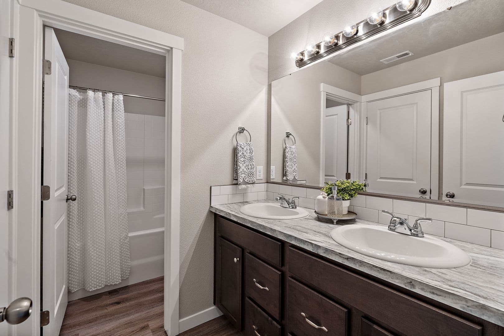 Nampa Townhome: 15690 N Knightgate Lane