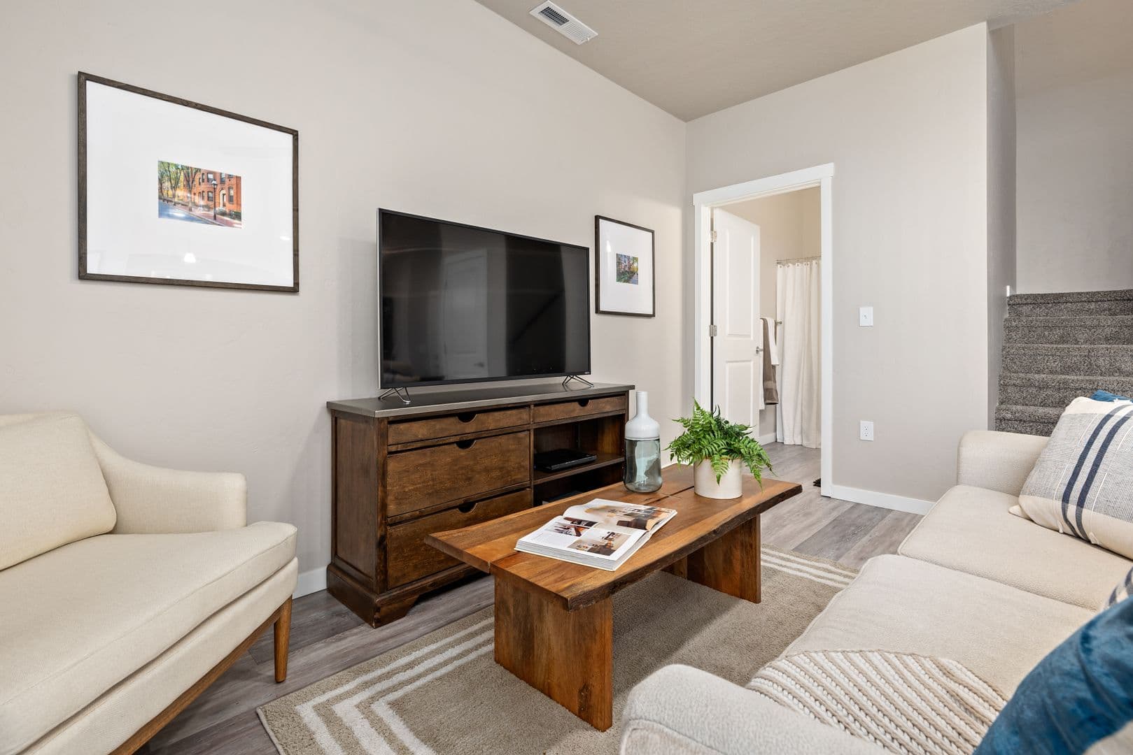 Nampa Townhome: 2491 Sunny Ridge Rd - 102