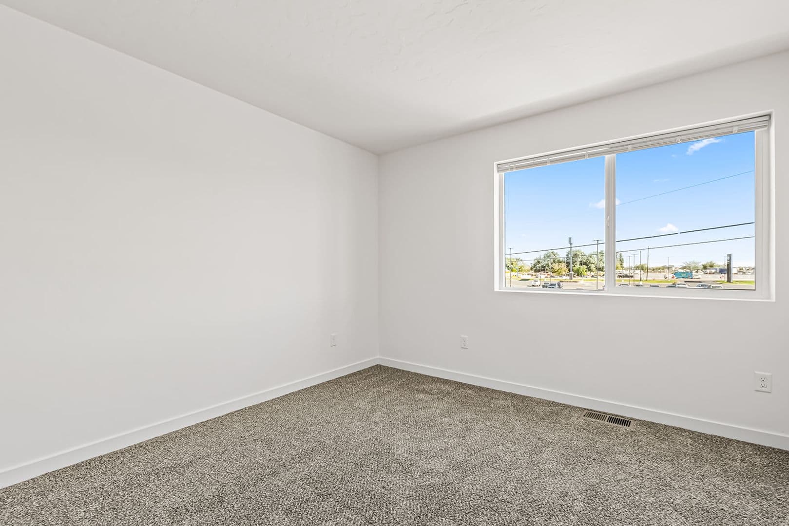 Nampa Apartment: 610 N Margot Ln