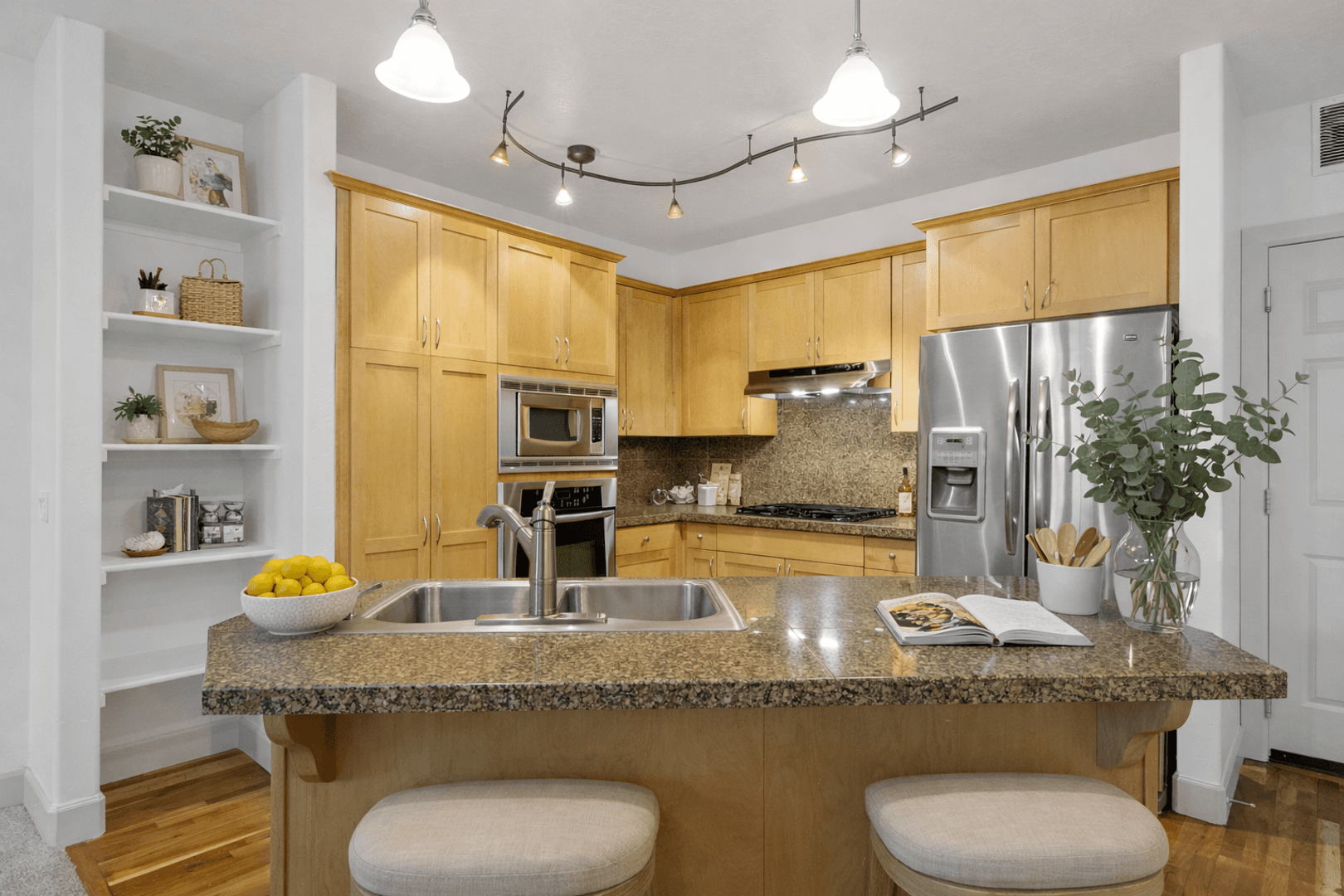 Eagle House: 1152 E Winding Creek