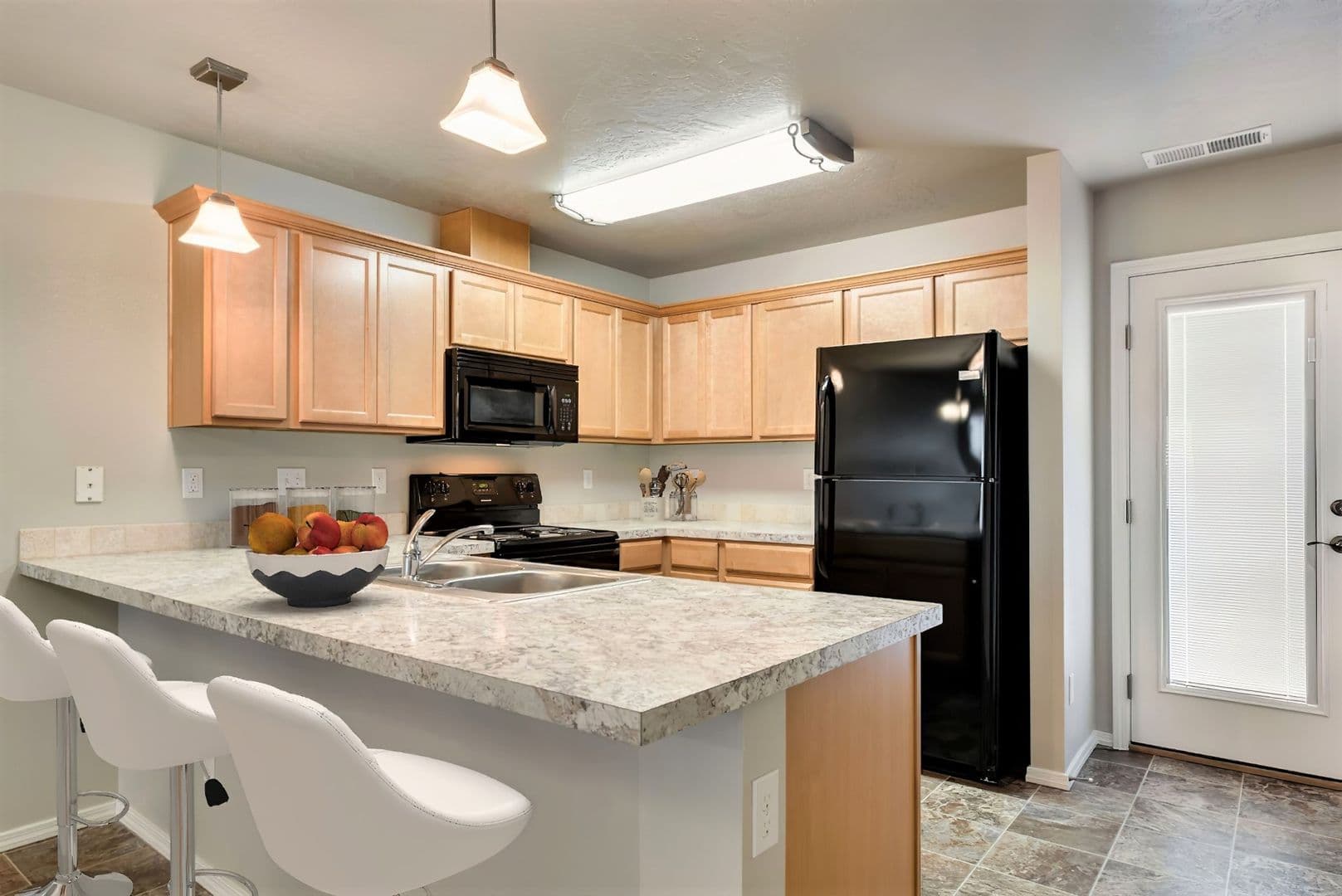 Meridian Apartment: 1288 E Everest Street