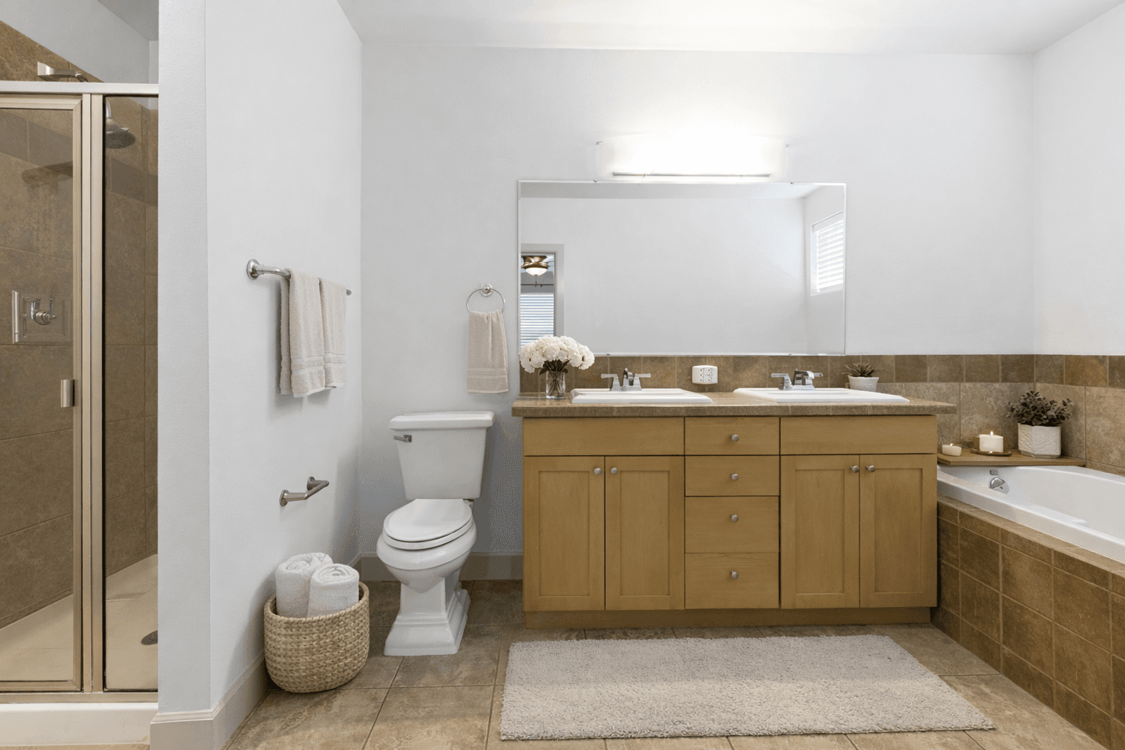 Eagle House: 1152 E Winding Creek