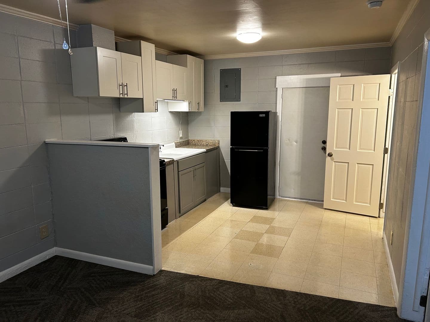 Jacksonville House: 111 Morton St