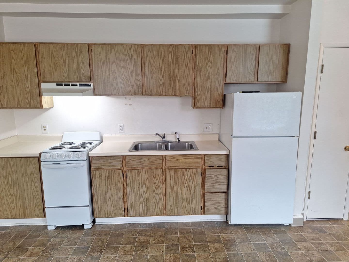 Astoria Apartment: 342 14th st