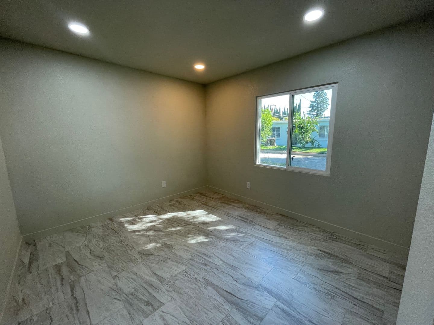 Winters Apartment: 18 Anderson Ave.