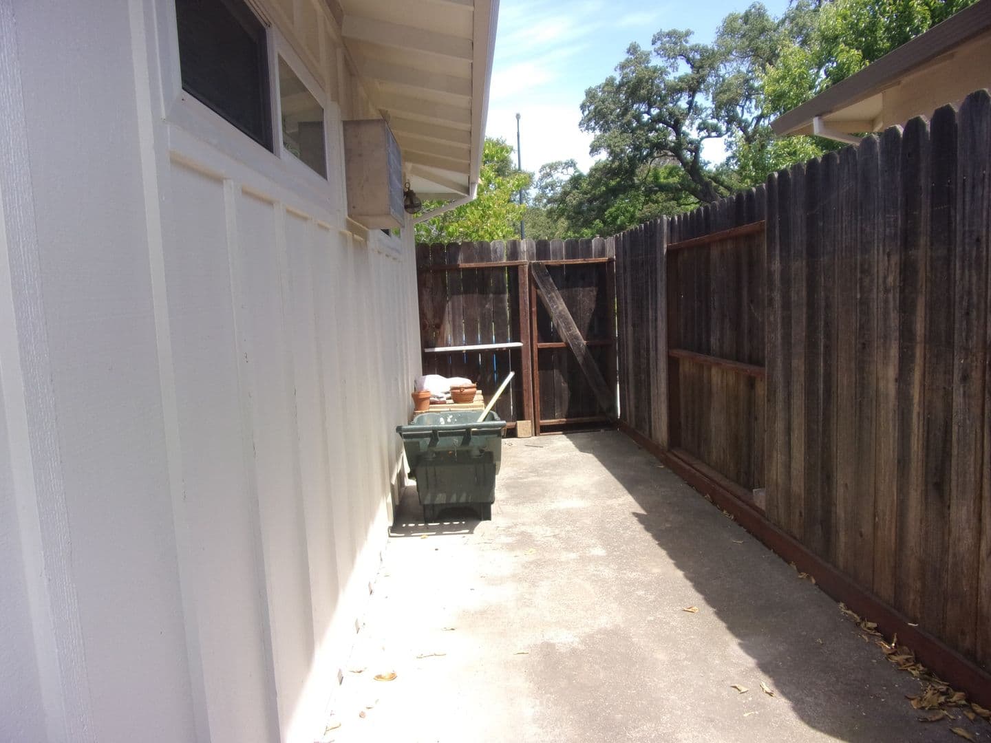 Vacaville House: 718 Linwood St.