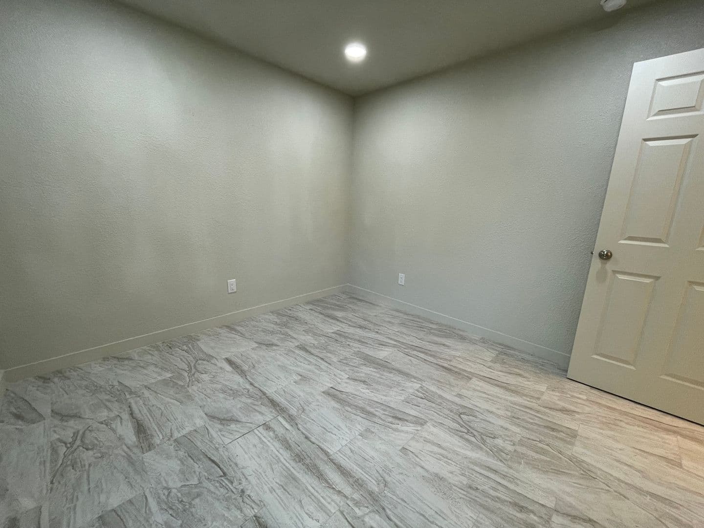 Winters Apartment: 18 Anderson Ave.