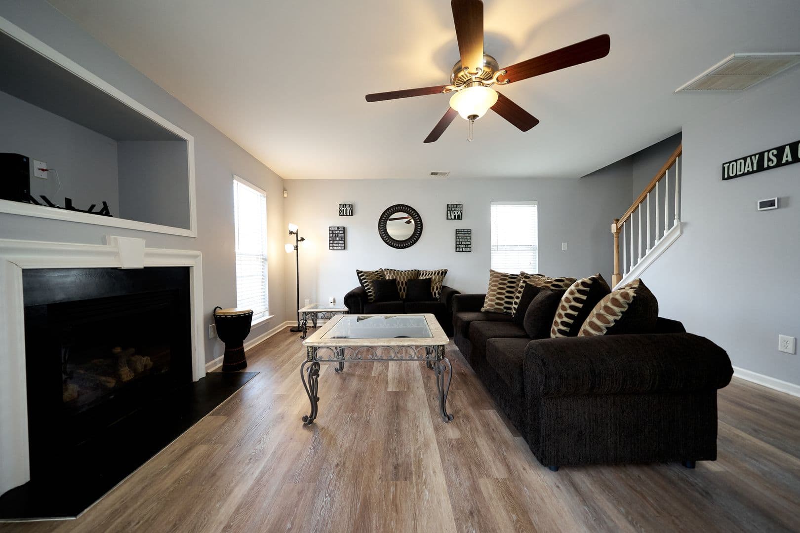 Charlotte Apartment: 11234 Anna Rose