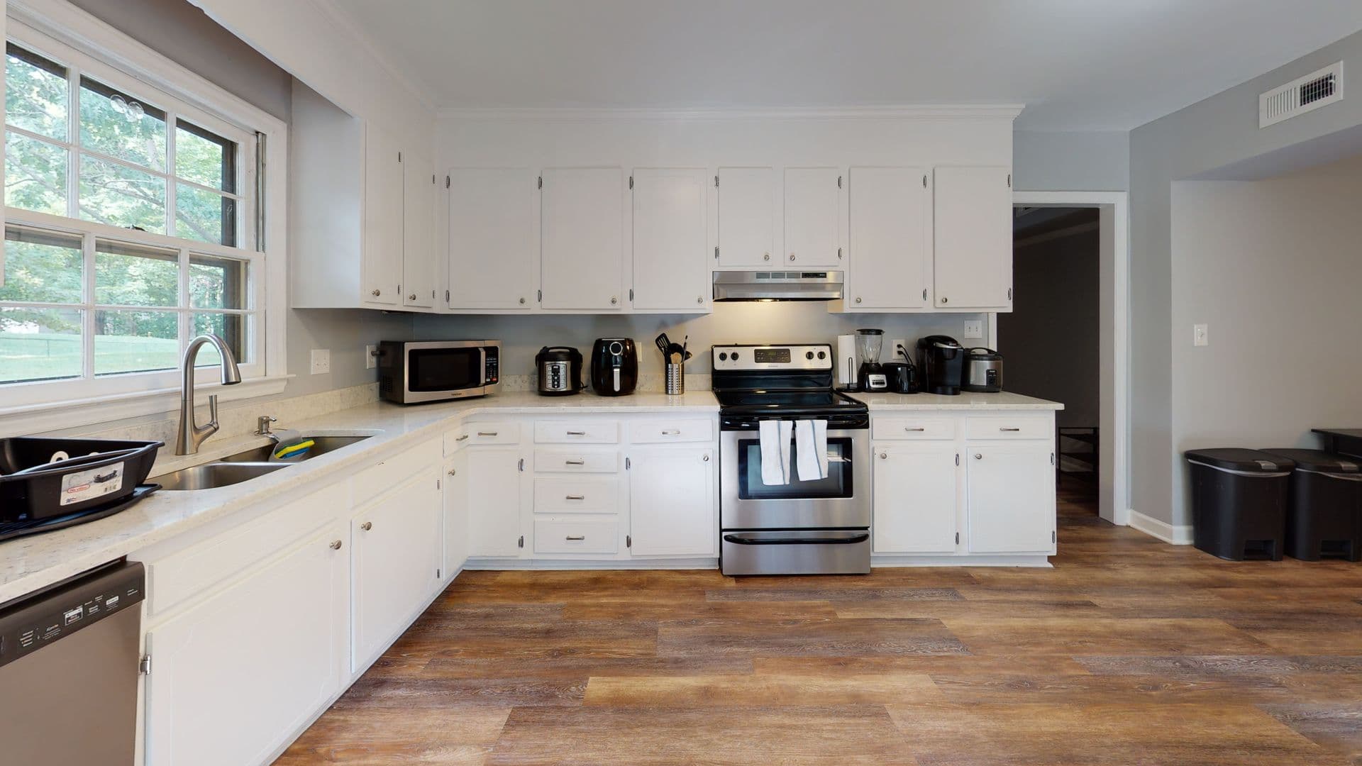 Charlotte Apartment: 512 Riverwood Drive