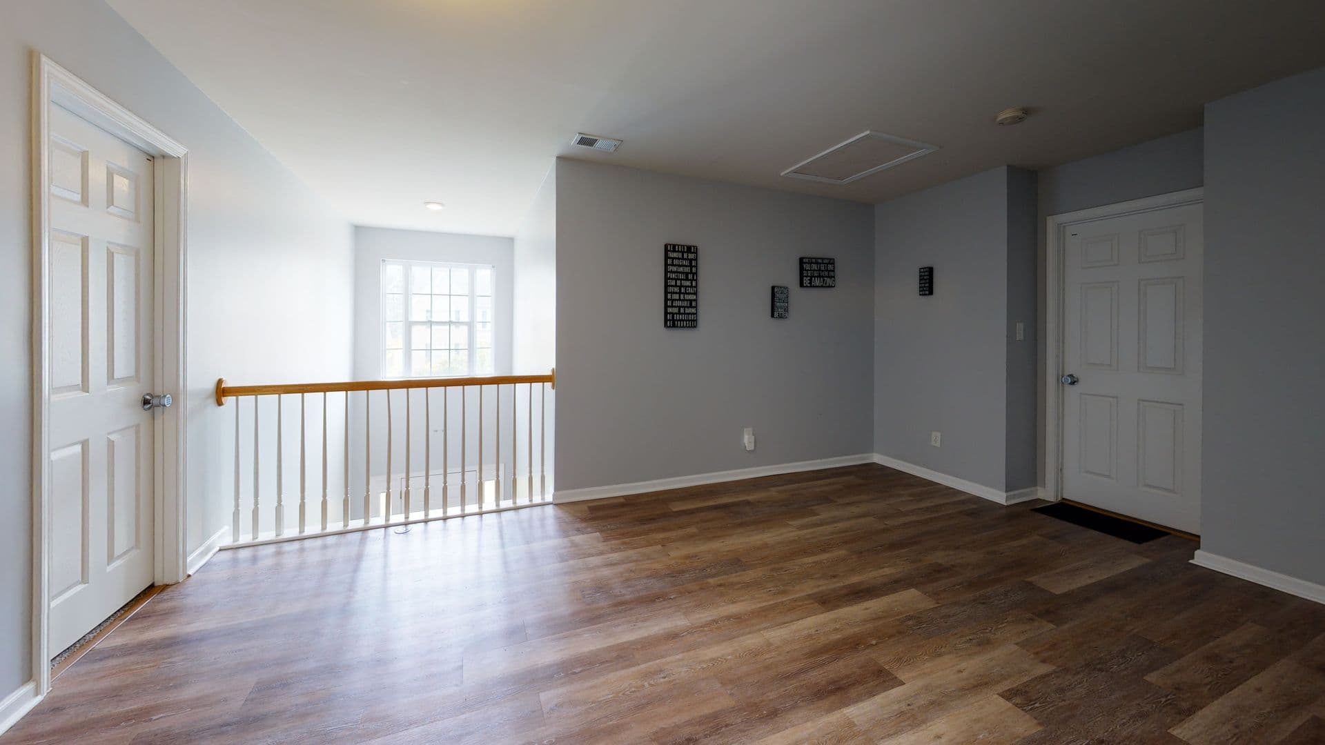 Charlotte Apartment: 11234 Anna Rose