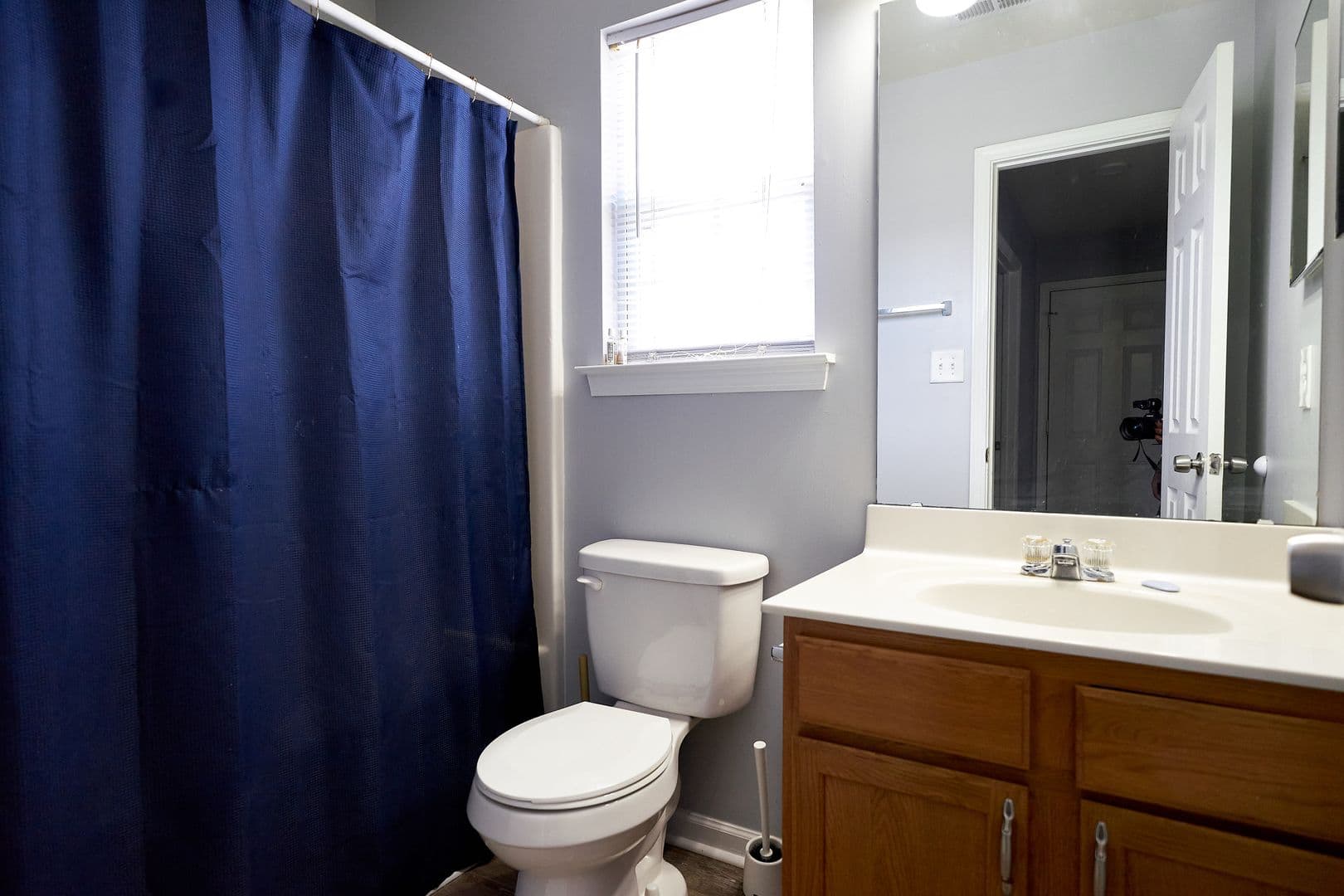 Charlotte Apartment: 11234 Anna Rose