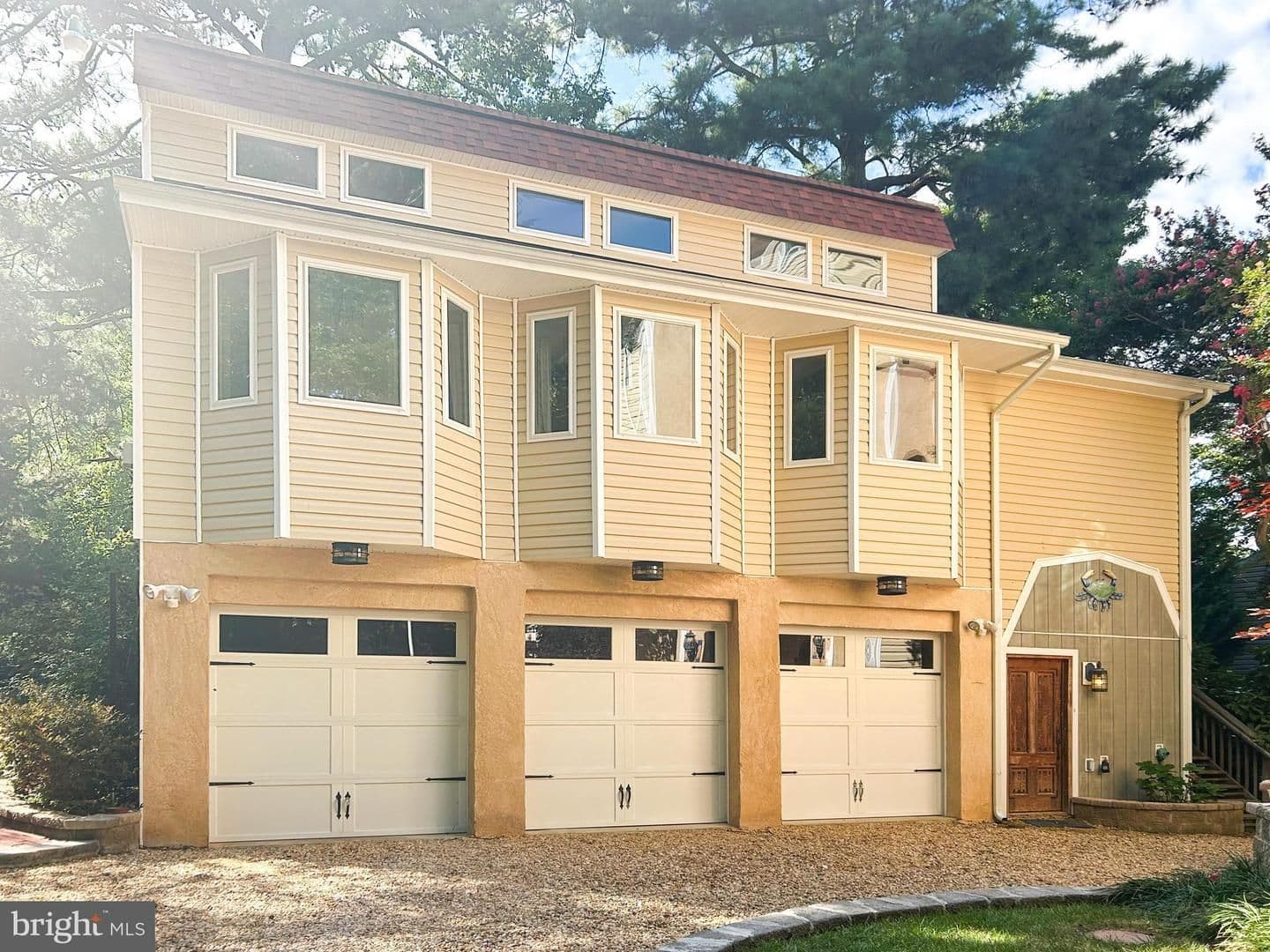 Newburg House: 12330 Potomac View Road