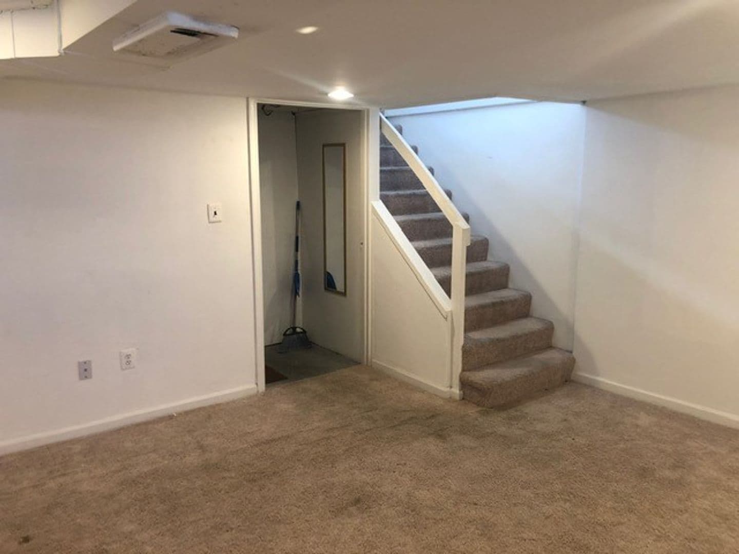 Baltimore House: 2136 Redthorn Road