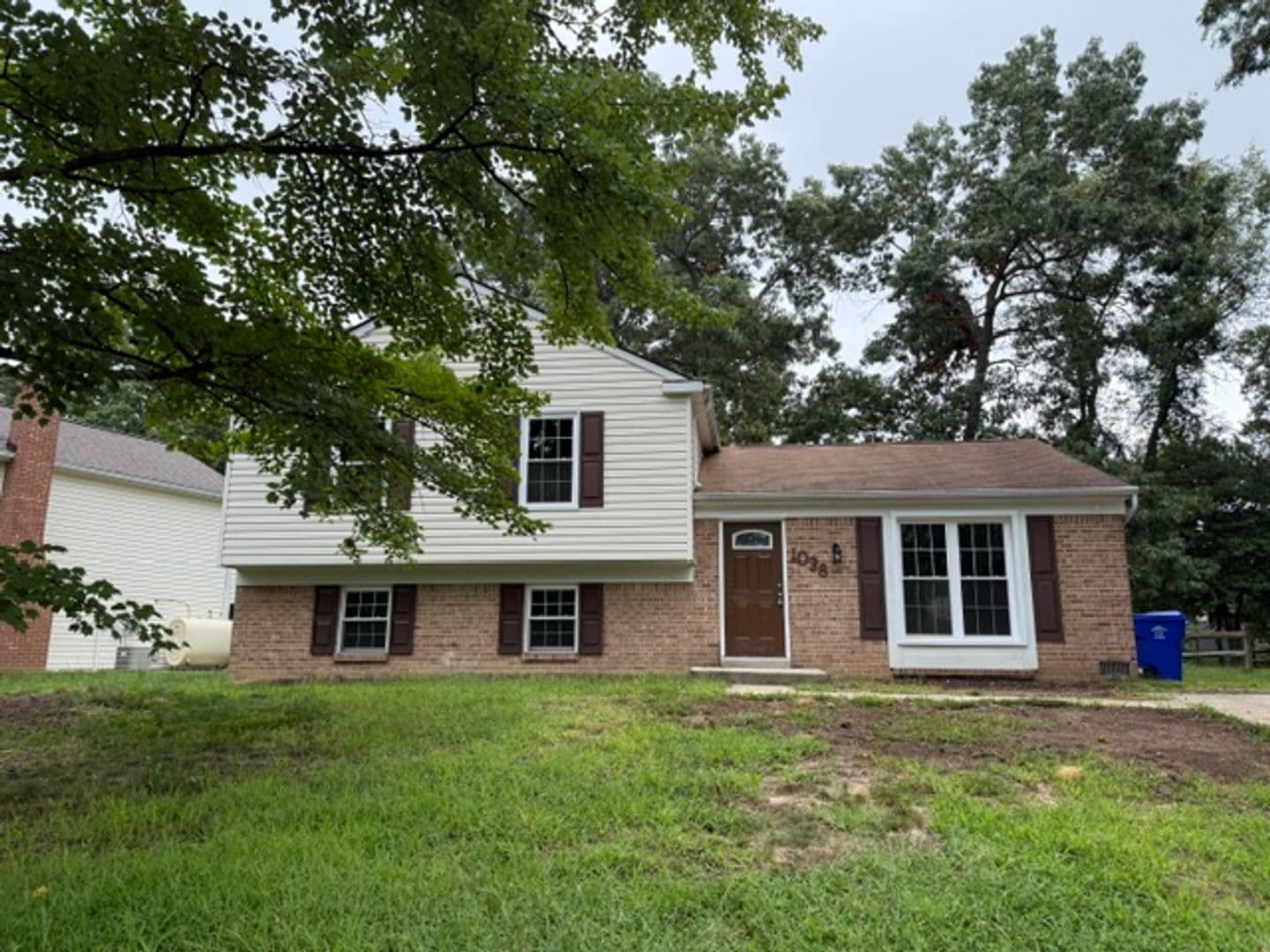 Waldorf House: 1038 Bannister Circle