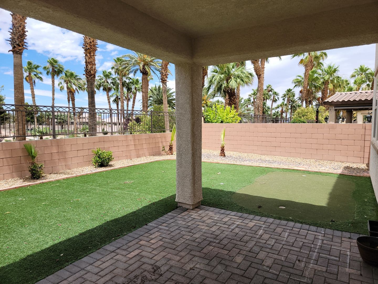 Las Vegas House: 318 Glacier Meadow Road