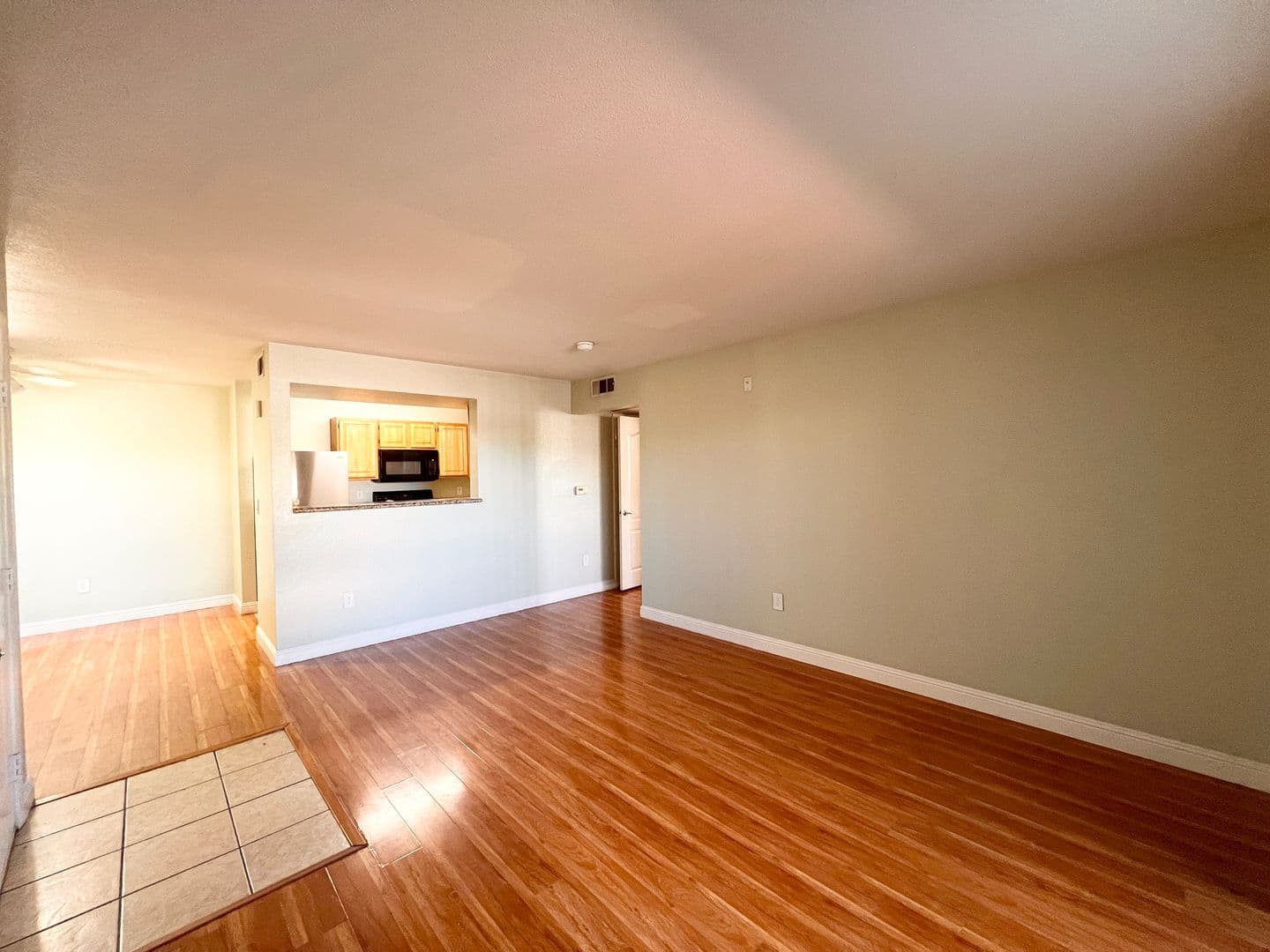 Las Vegas House: 5055 W. Hacienda Ave #1202
