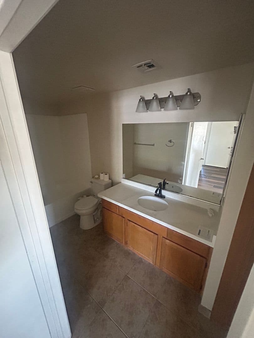 Las Vegas House: 9620 W Russell Rd #1010