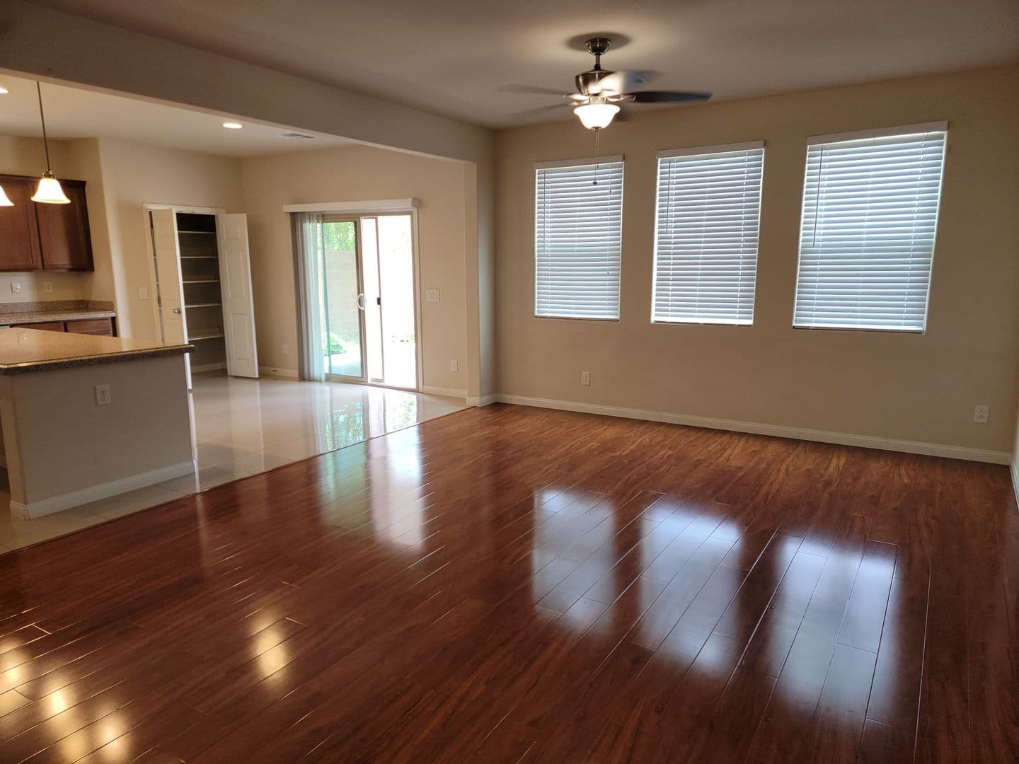 Las Vegas House: 318 Glacier Meadow Road