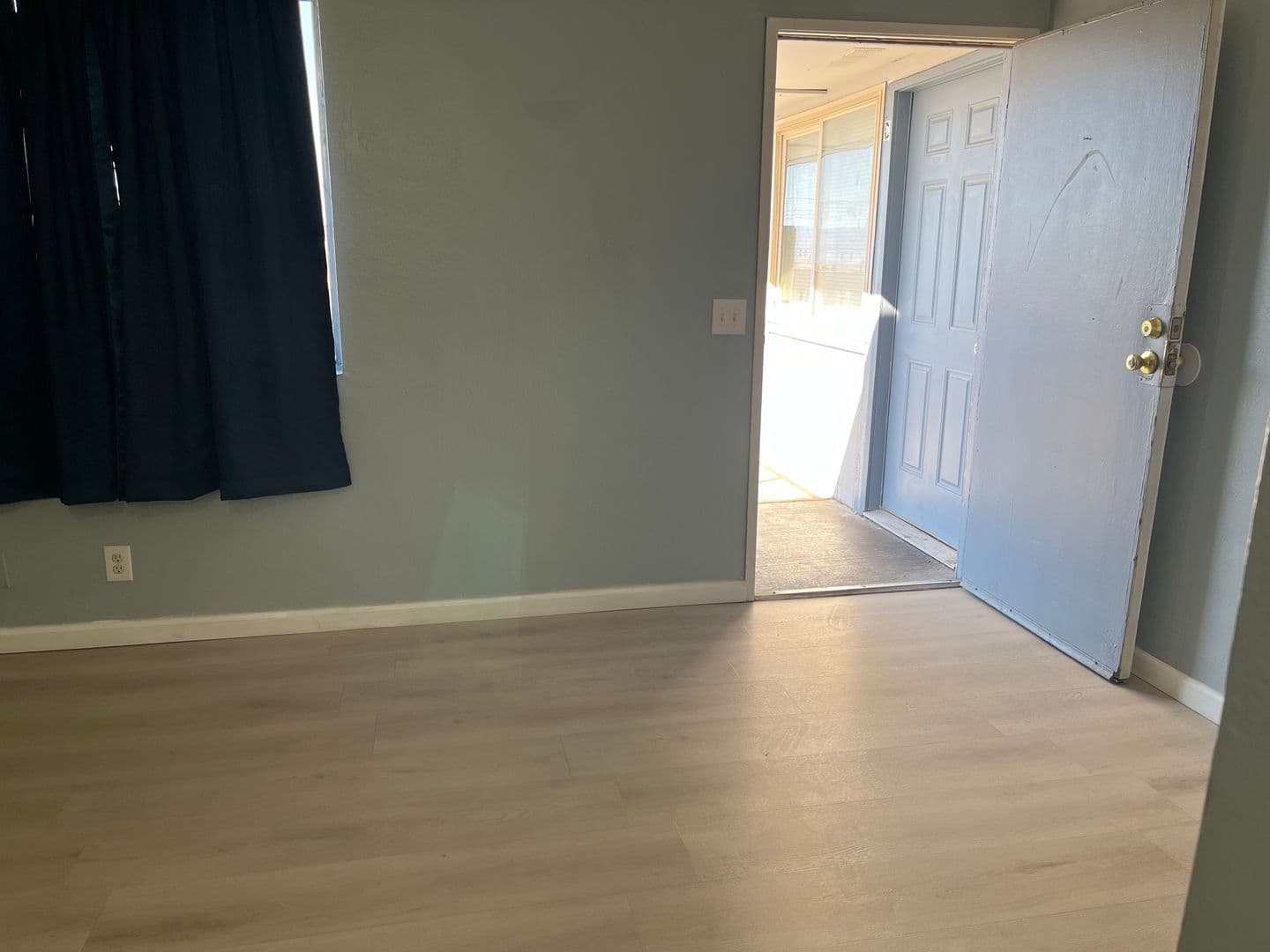 Henderson Apartment: 300 Eastminister Ct