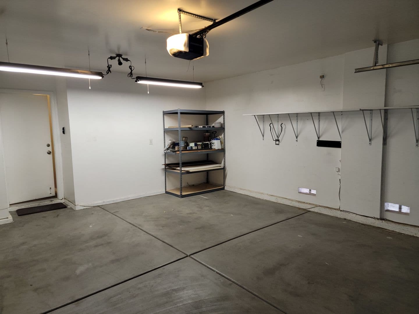 Las Vegas House: 1086 Silver Creek Ave