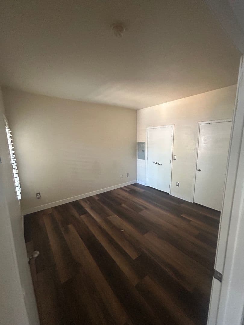 Las Vegas House: 9620 W Russell Rd #1010