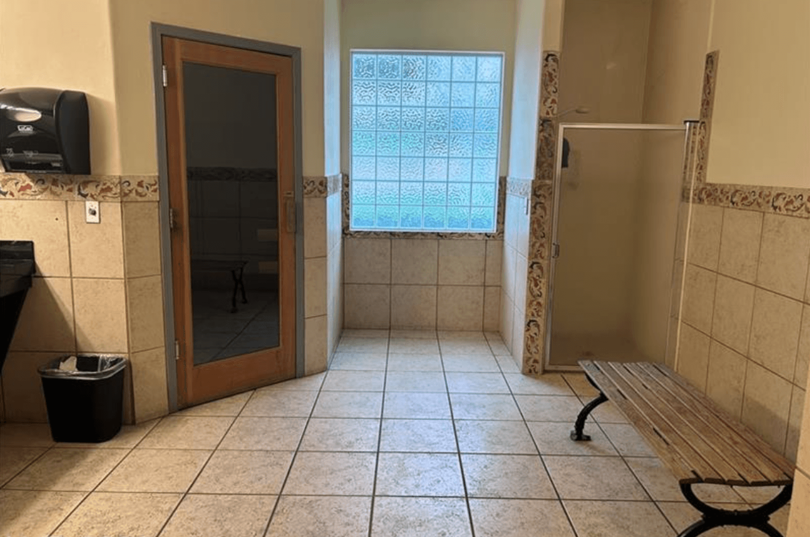 Las Vegas House: 1613 Cardinal Bluff Dr #204