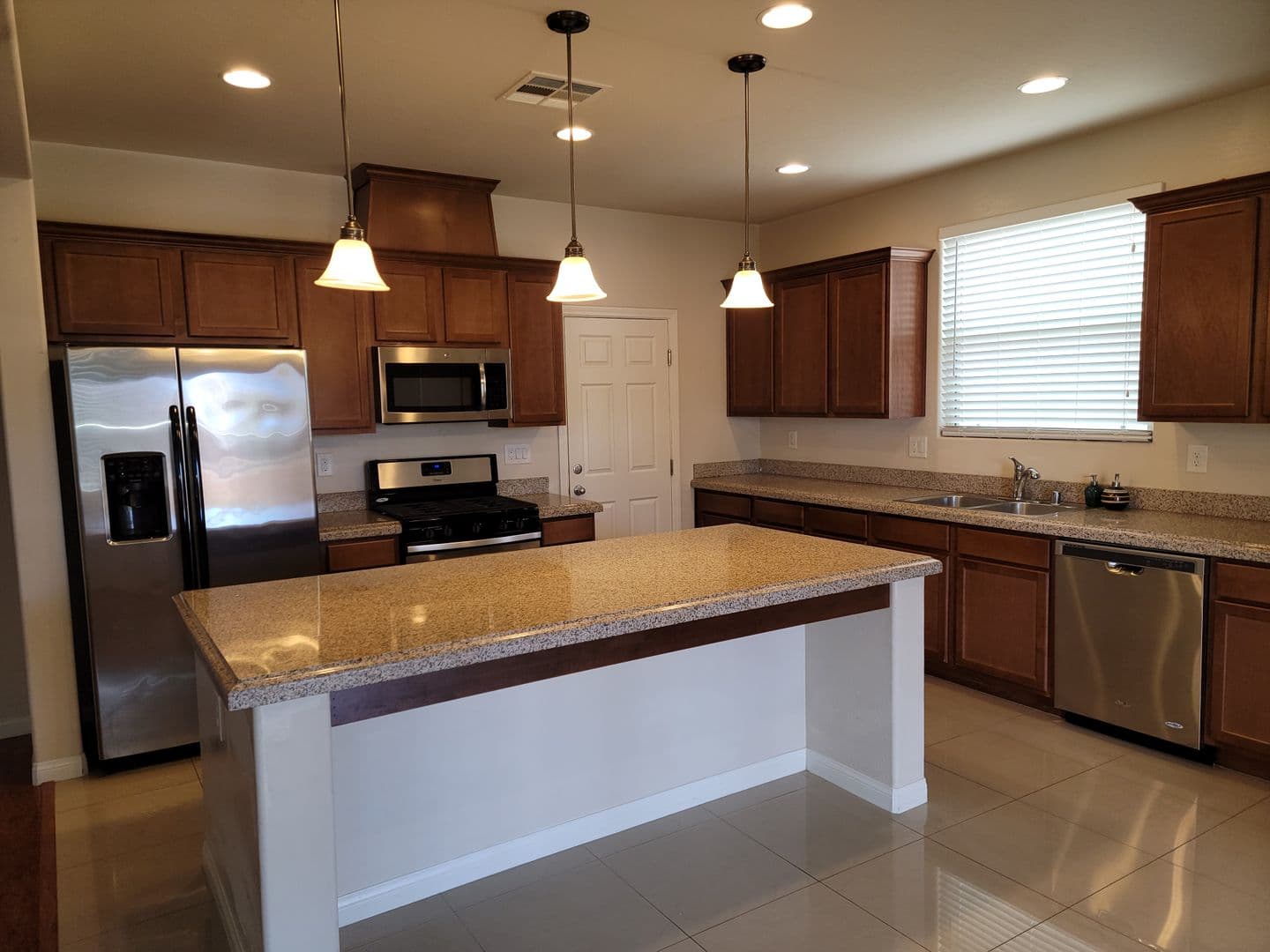 Las Vegas House: 318 Glacier Meadow Road