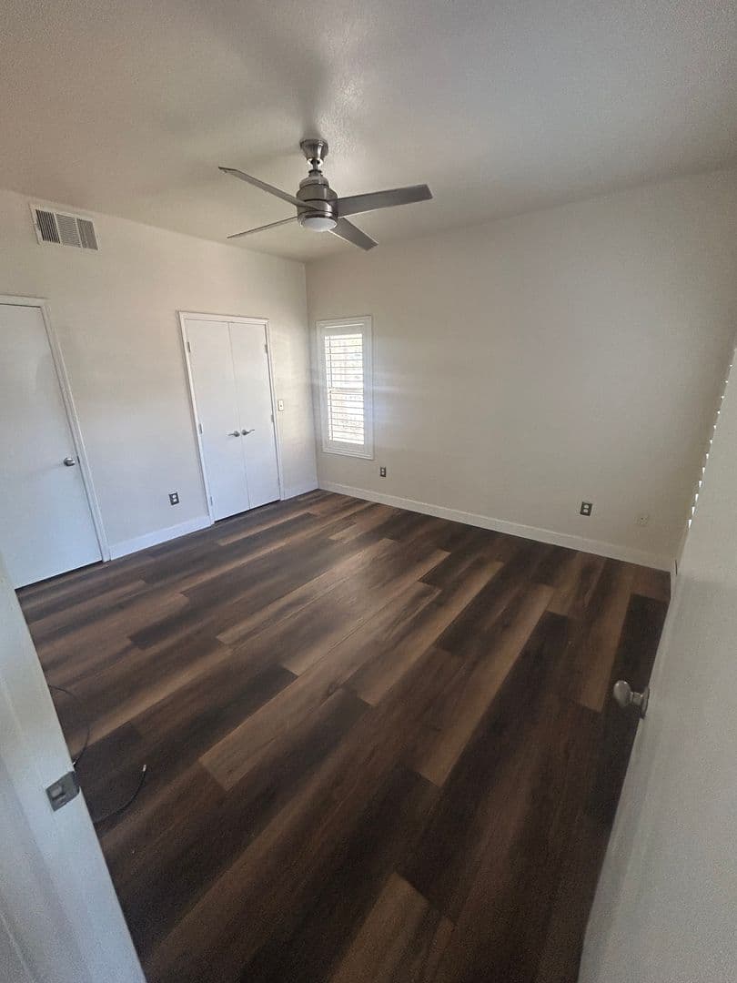 Las Vegas House: 9620 W Russell Rd #1010