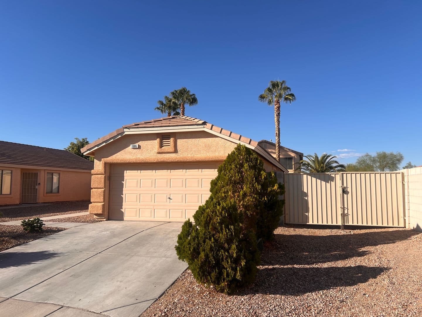Las Vegas House: 1086 Silver Creek Ave