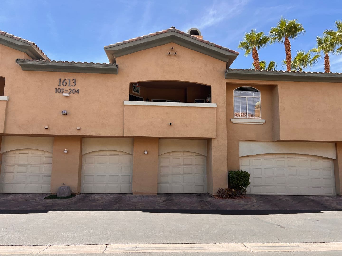 Las Vegas House: 1613 Cardinal Bluff Dr #204