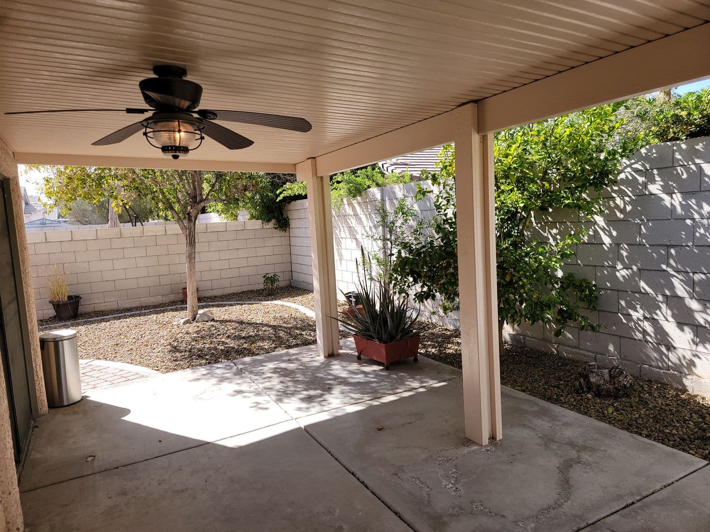 Las Vegas House: 1086 Silver Creek Ave