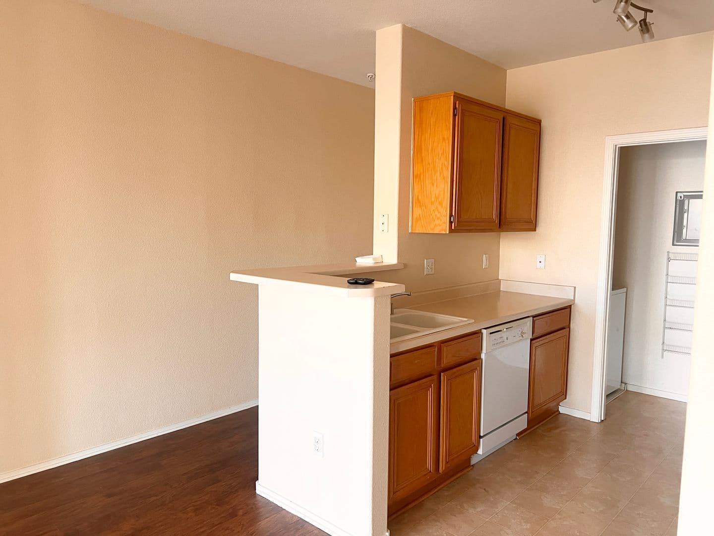 Las Vegas House: 7135 S. Durango Dr #307
