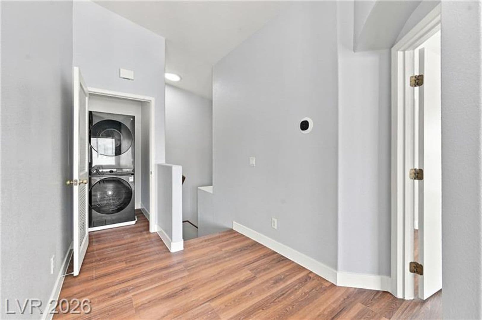 Henderson House: 6060 Allred Ave #101