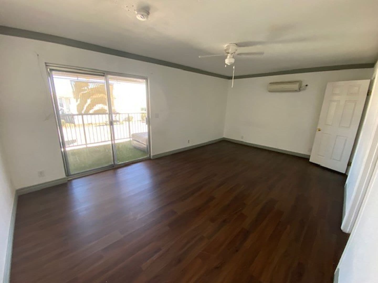 Las Vegas House: 100 S. Crestline Dr #64