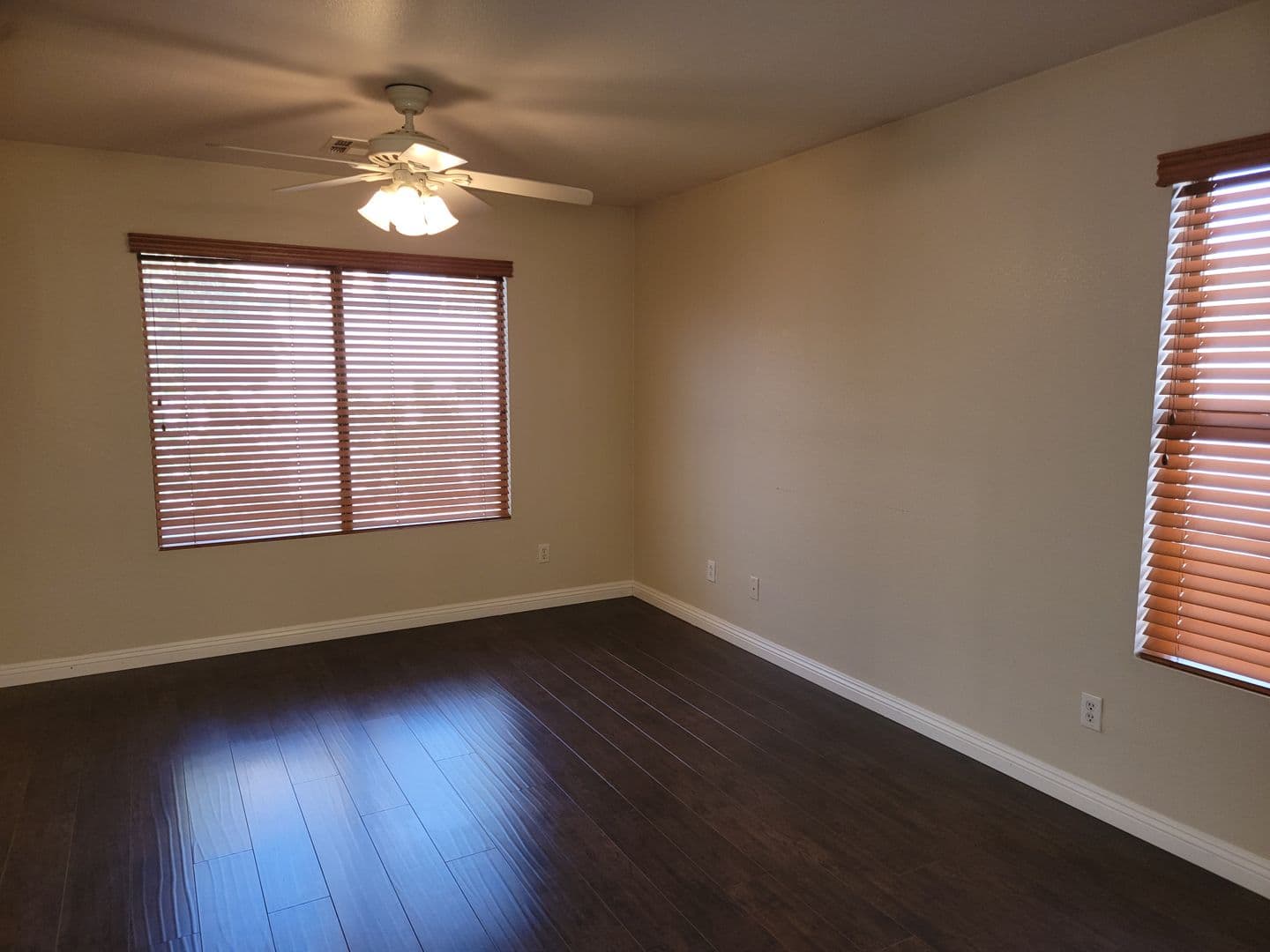 Las Vegas House: 1086 Silver Creek Ave