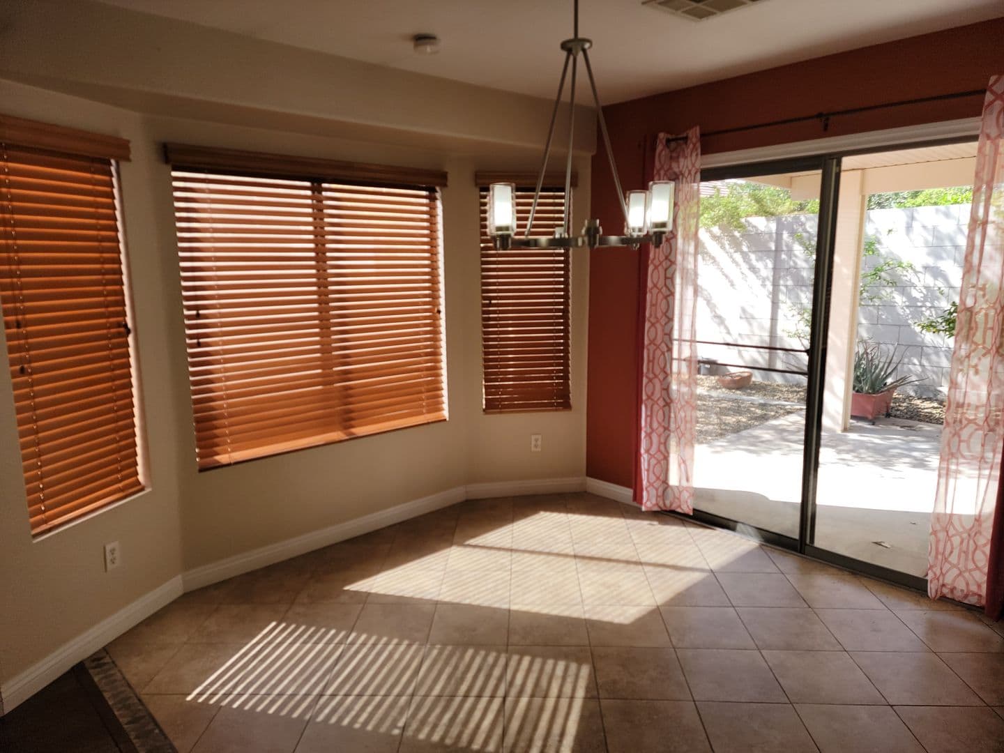 Las Vegas House: 1086 Silver Creek Ave