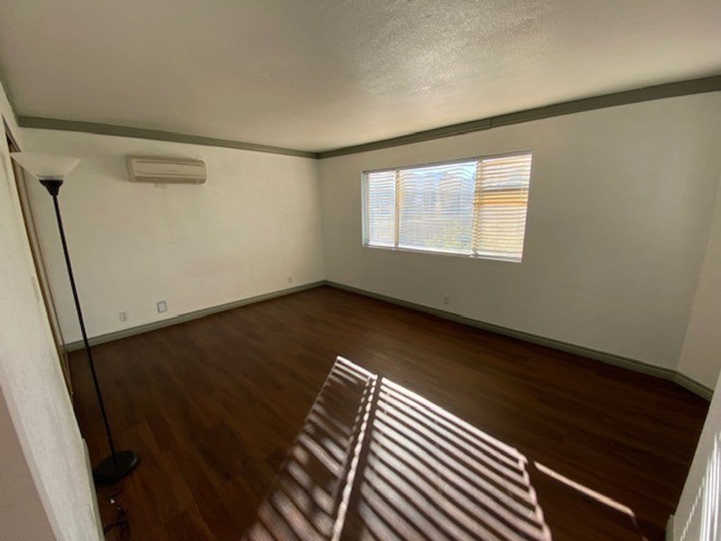 Las Vegas House: 100 S. Crestline Dr #64