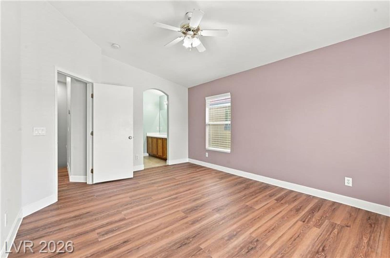 Henderson House: 6060 Allred Ave #101