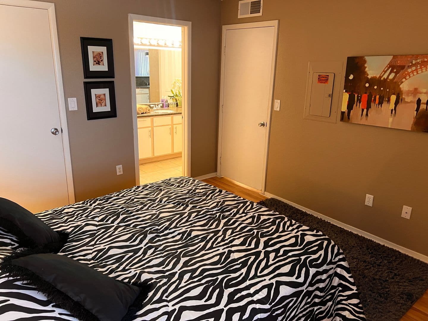Las Vegas House: 2300 E Silverado Ranch Blvd #2158