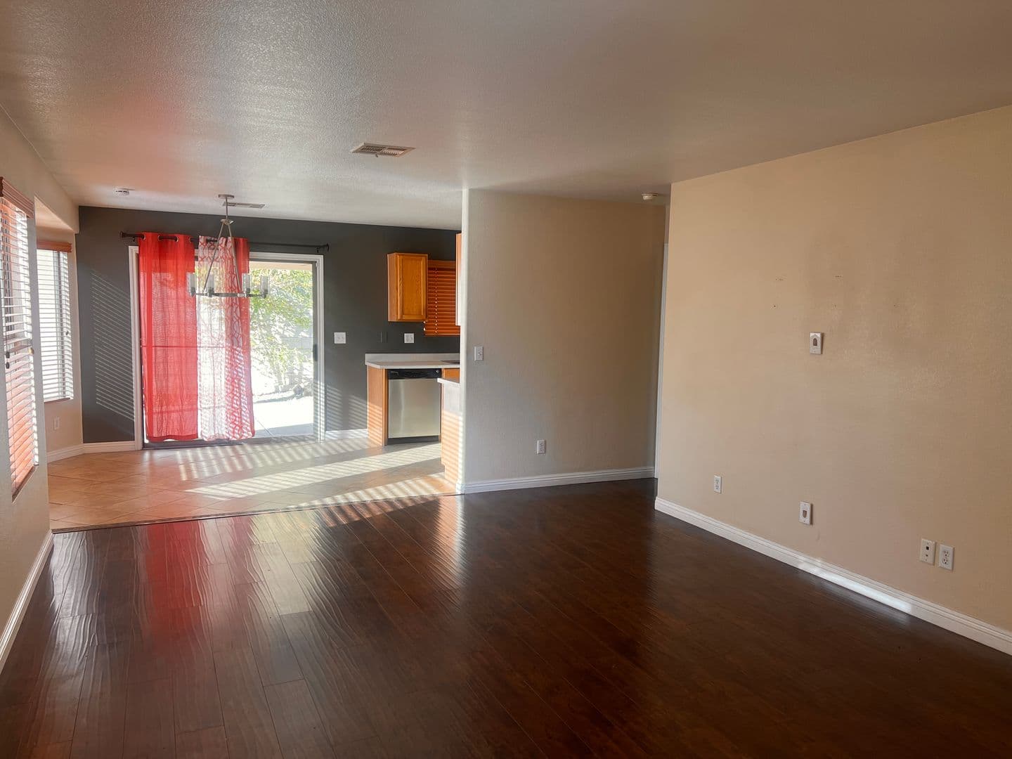Las Vegas House: 1086 Silver Creek Ave
