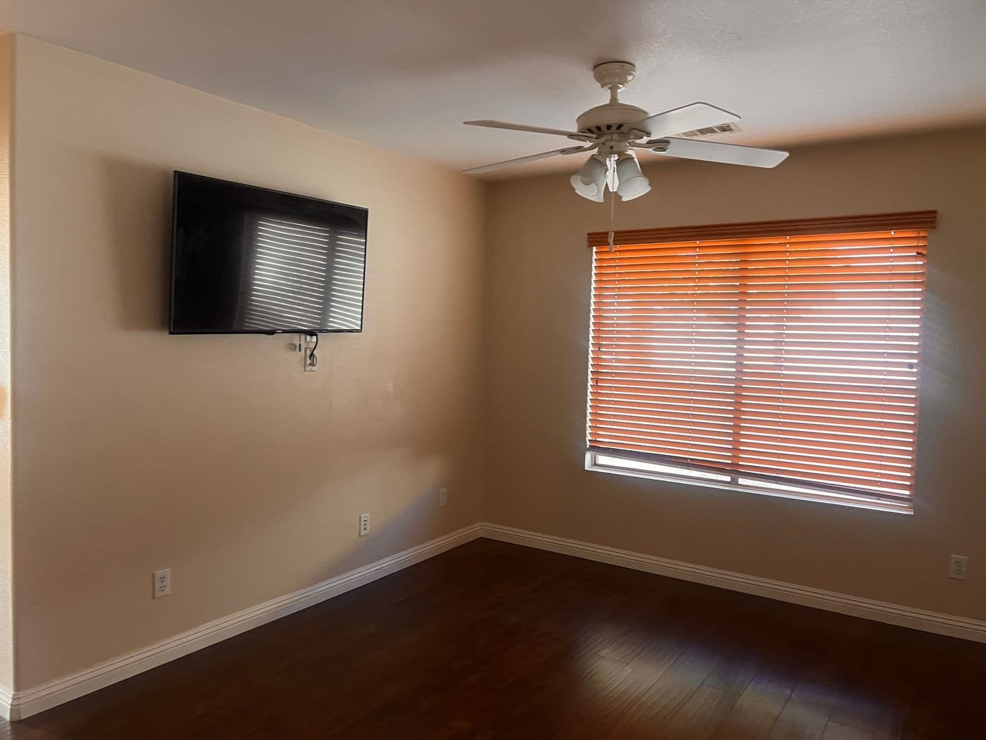 Las Vegas House: 1086 Silver Creek Ave