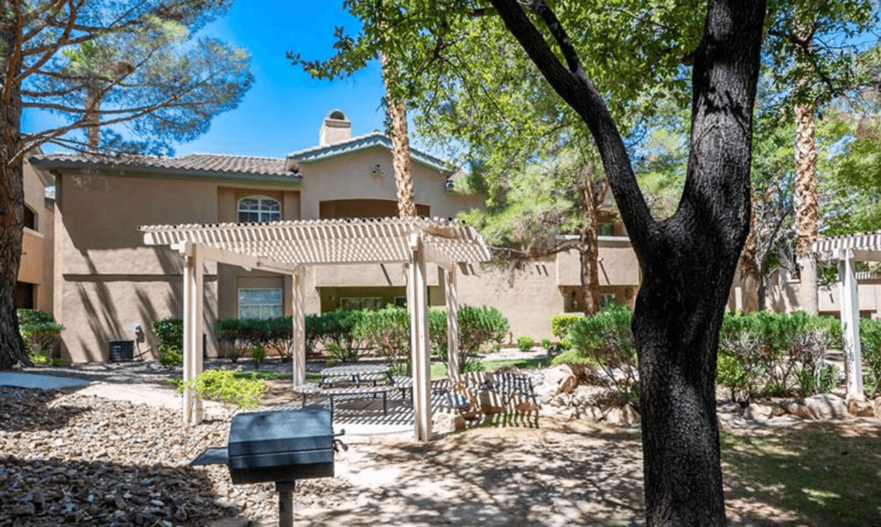 Las Vegas House: 1613 Cardinal Bluff Dr #204