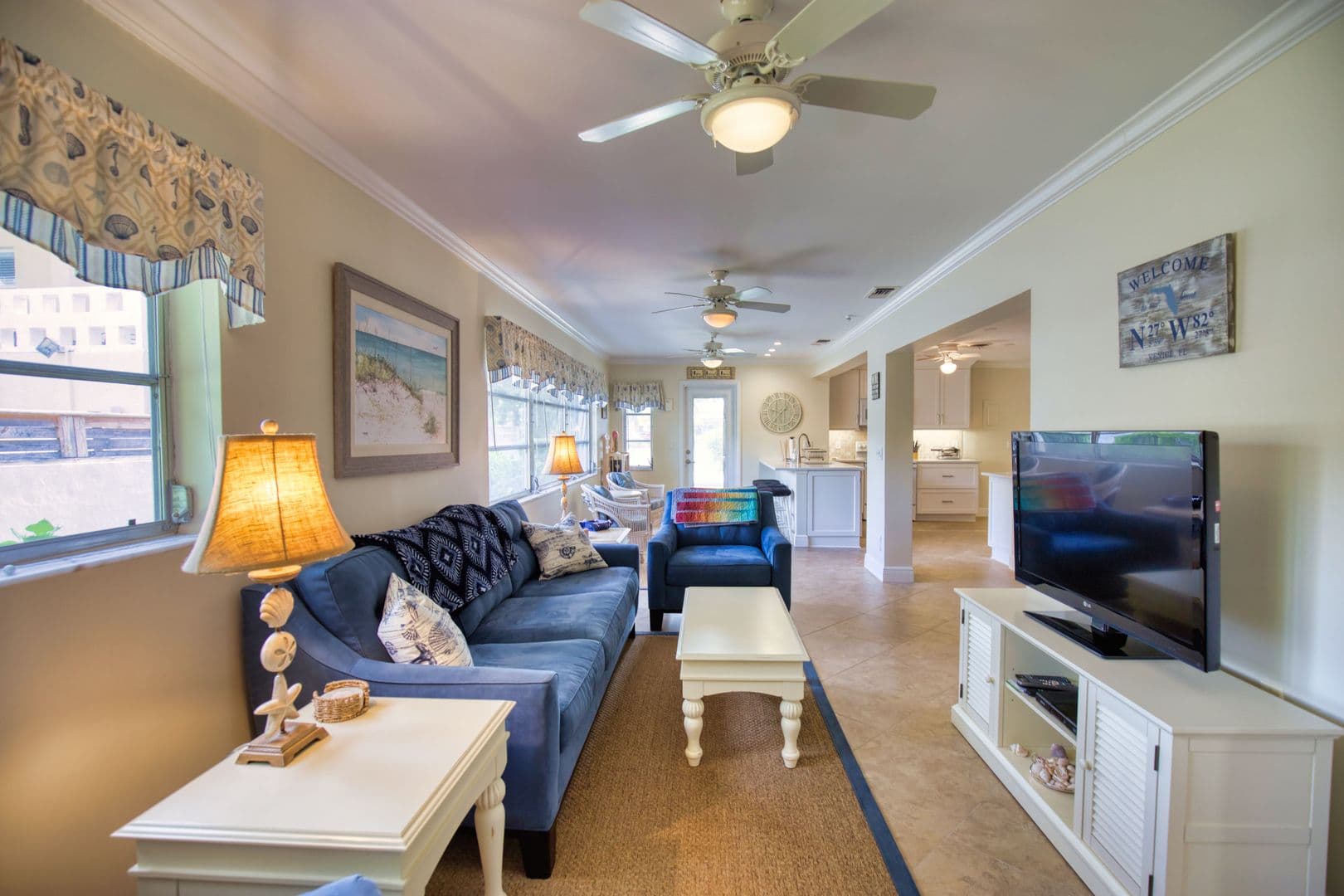 Venice Condo: 100 Avenue Des Pasque #9