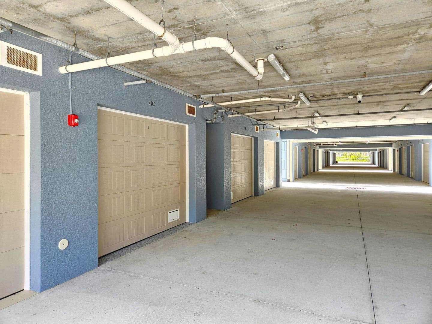 Venice Condo: 503 N Tamiami Trail #301