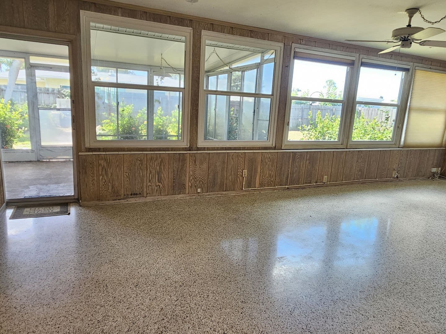 Venice House: 264 Glen Oak Road