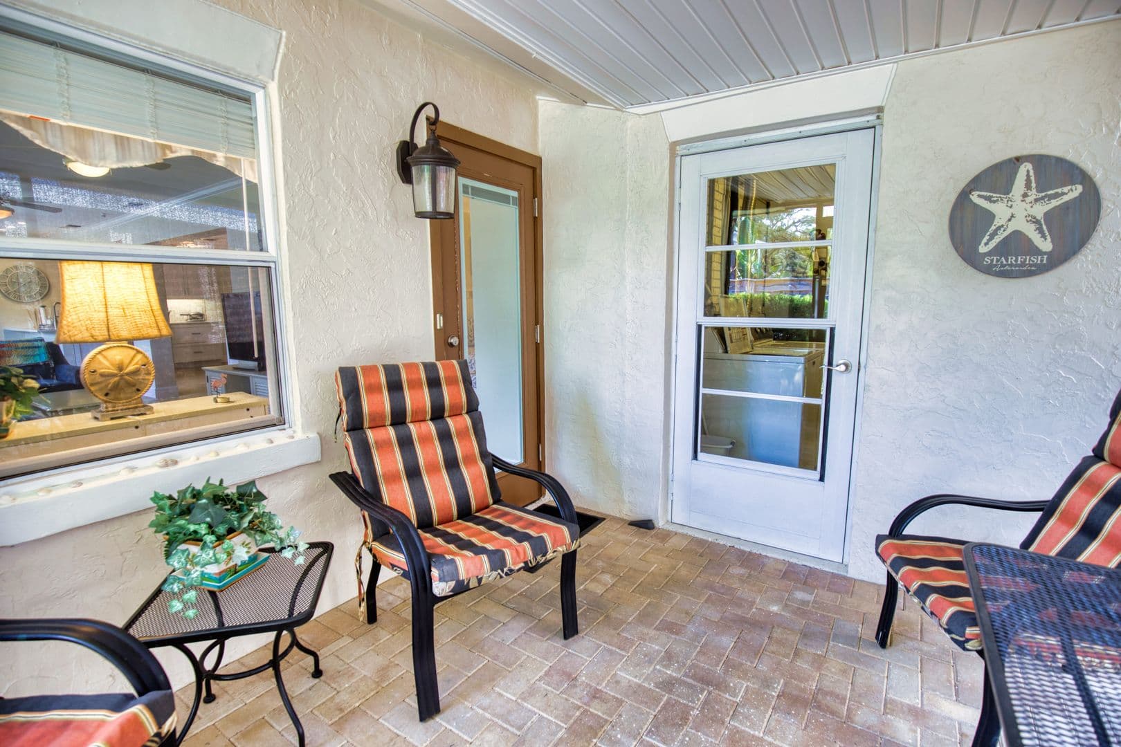 Venice Condo: 100 Avenue Des Pasque #9