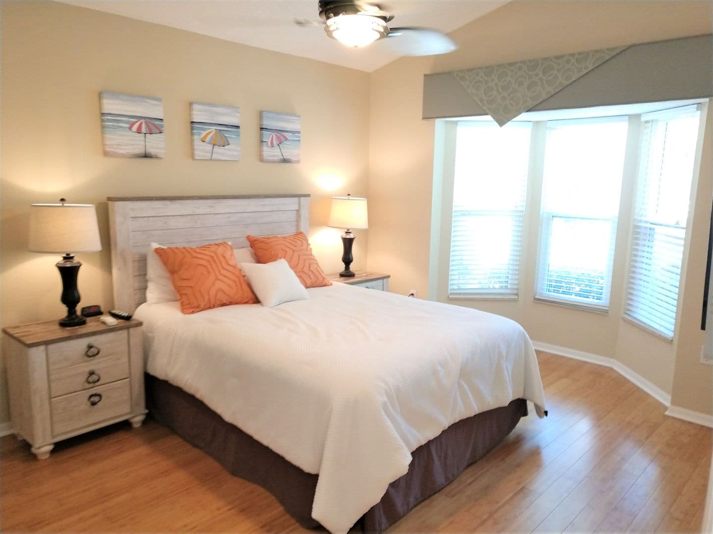 Venice House: 540 Clubside Circle