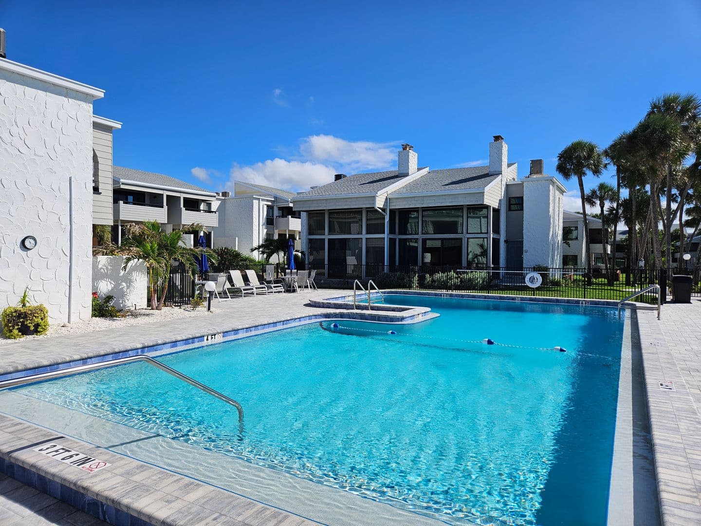 Venice Condo: 1555 Tarpon Center Drive #243